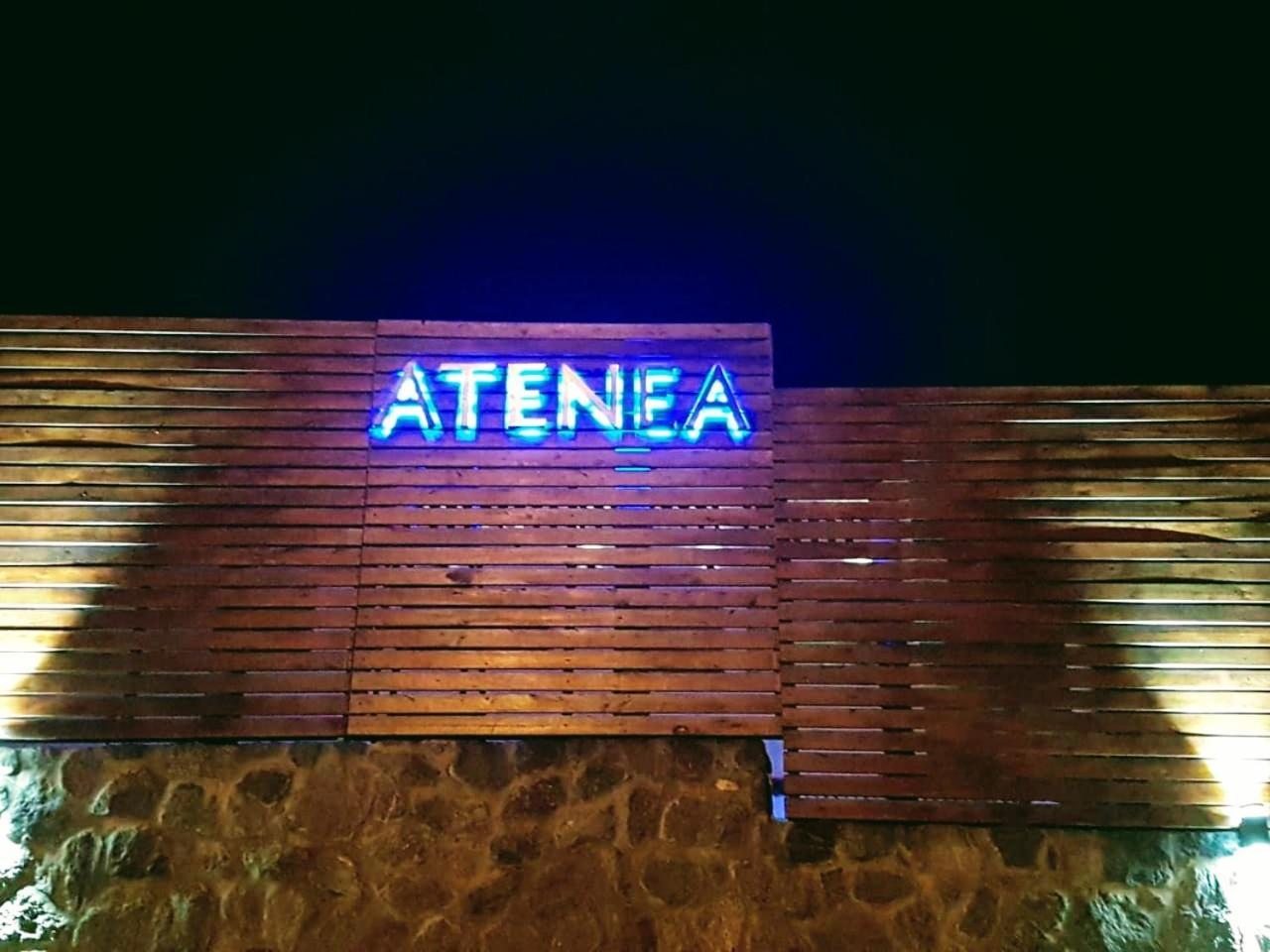 Atenea 비야카를로스파스 외부 사진